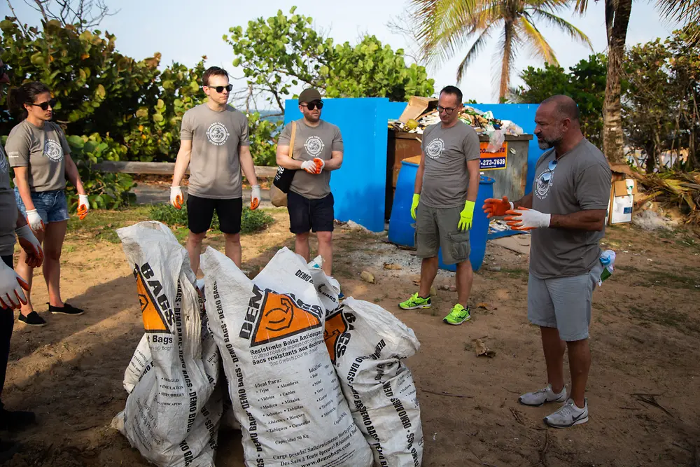 David Katz and Henkel employees at a beach clean-up event in San Juan, Puerto Rico in February 2020.