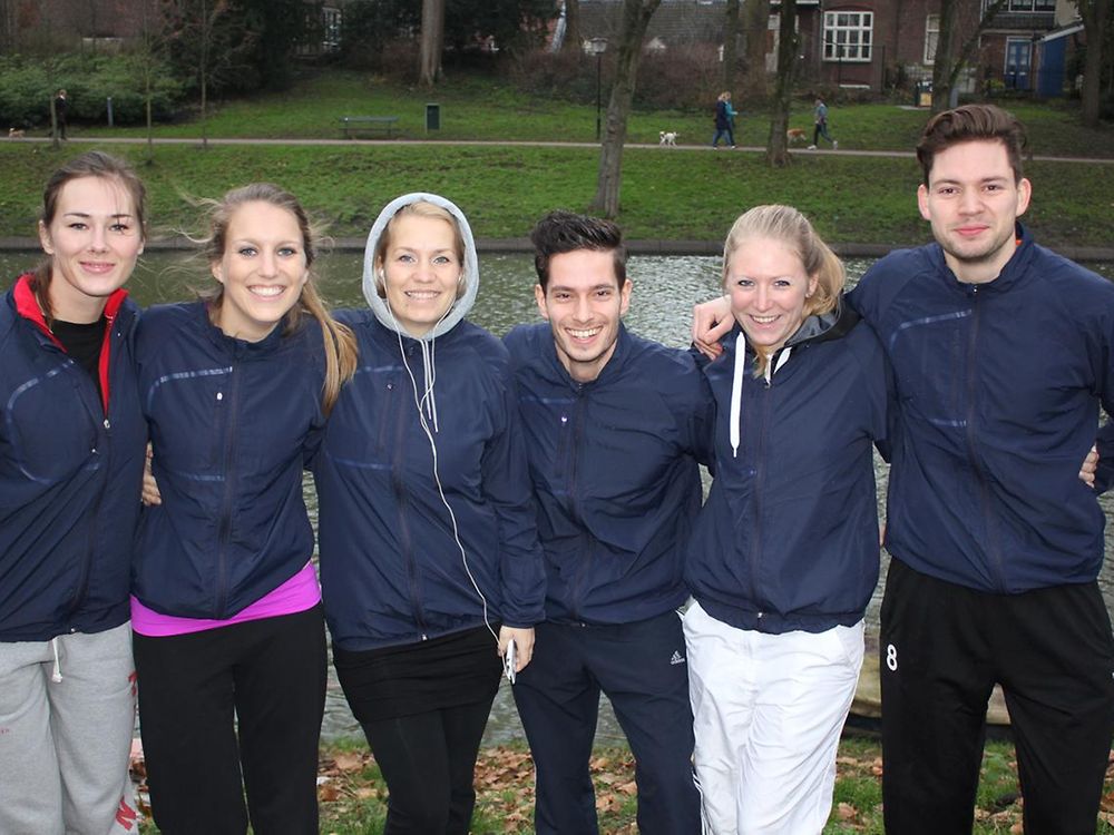 The Indola marketing team participated in a Serious Request Run and completed a marathon.