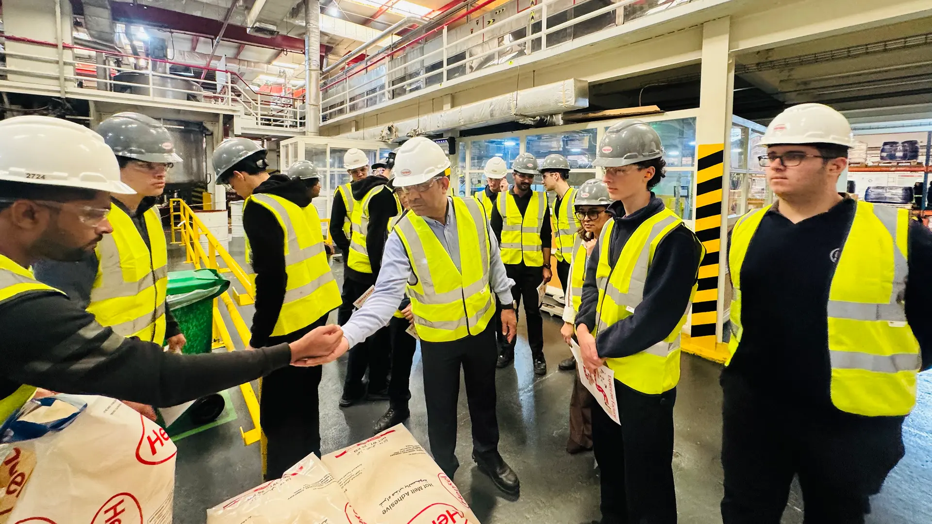 Henkel Industrial Company Opens Its Doors to Senior Students